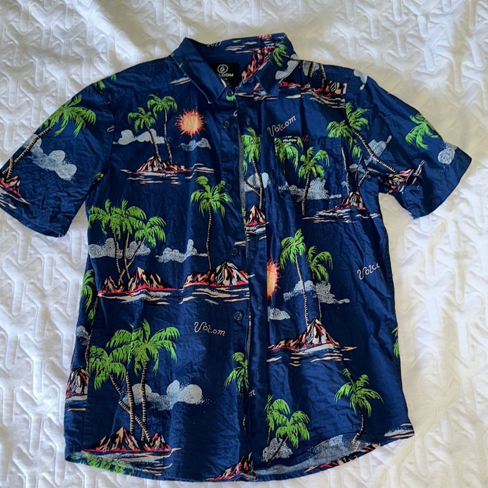 Volcom Blue and Green Casual Button Down Shirt